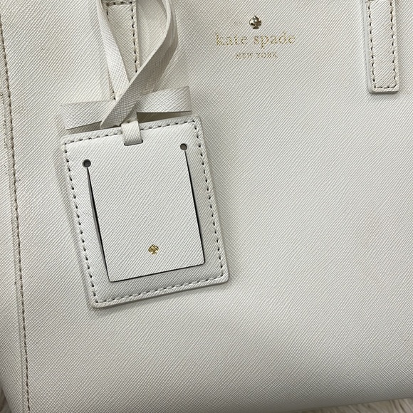 Kate Spade White Scalloped Handbag - Picture 5 of 6